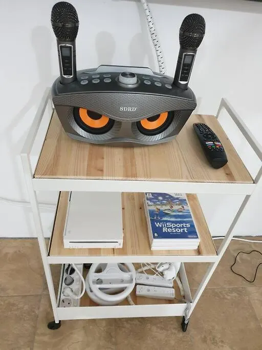 All In One Guesthouse Ίντσεον